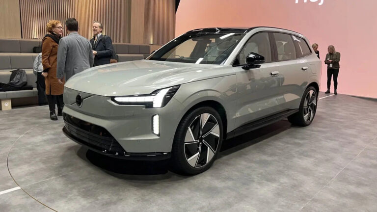 2025 volvo ex902