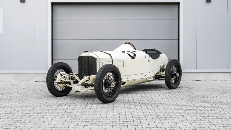 THE AUMANN COLLECTION A REMARKABLE COLLECTION OF FINE MOTOR CARS TO BE OFFERED IN MUNICH 1