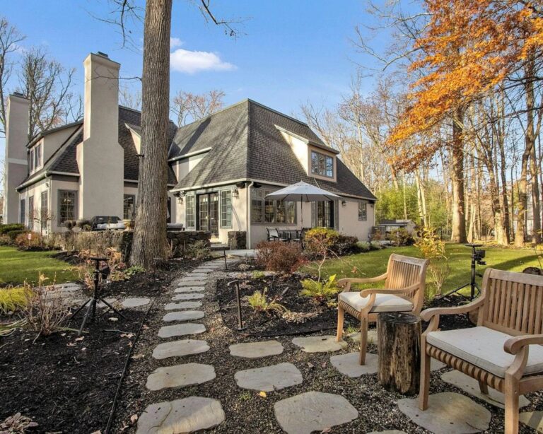 A charming residence in Palisades NY E28094 once the childhood home of actress Hayden Panettiere E28094 is on the market for US3.99 million. Image Zillow.com