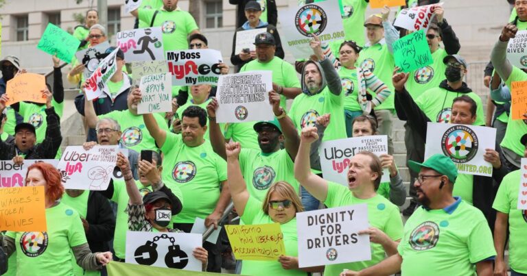urlhttps3A2F2Fcalifornia times brightspot.s3.amazonaws.com2F4a2F762F22d6af3a404cac359514c97a49d32F1499951 fi ride share rally 01 ajs