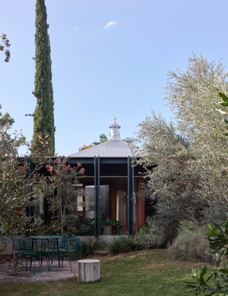 Shadehouse tdf archi5 2200x2860